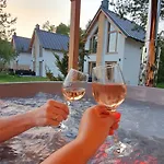 Sjesta Al Mare, Z Sauna I Balia Z Jacuzzi 鲁比亚托沃