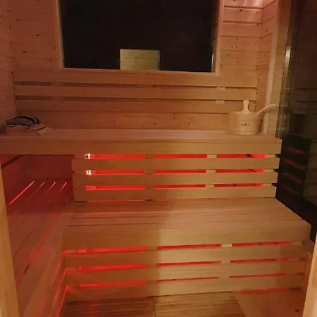 Holiday home Sjesta Al Mare, Z Sauna I Balia Z Jacuzzi *