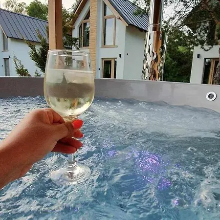 Sjesta Al Mare, Z Sauna I Balia Z Jacuzzi ルビャトボ